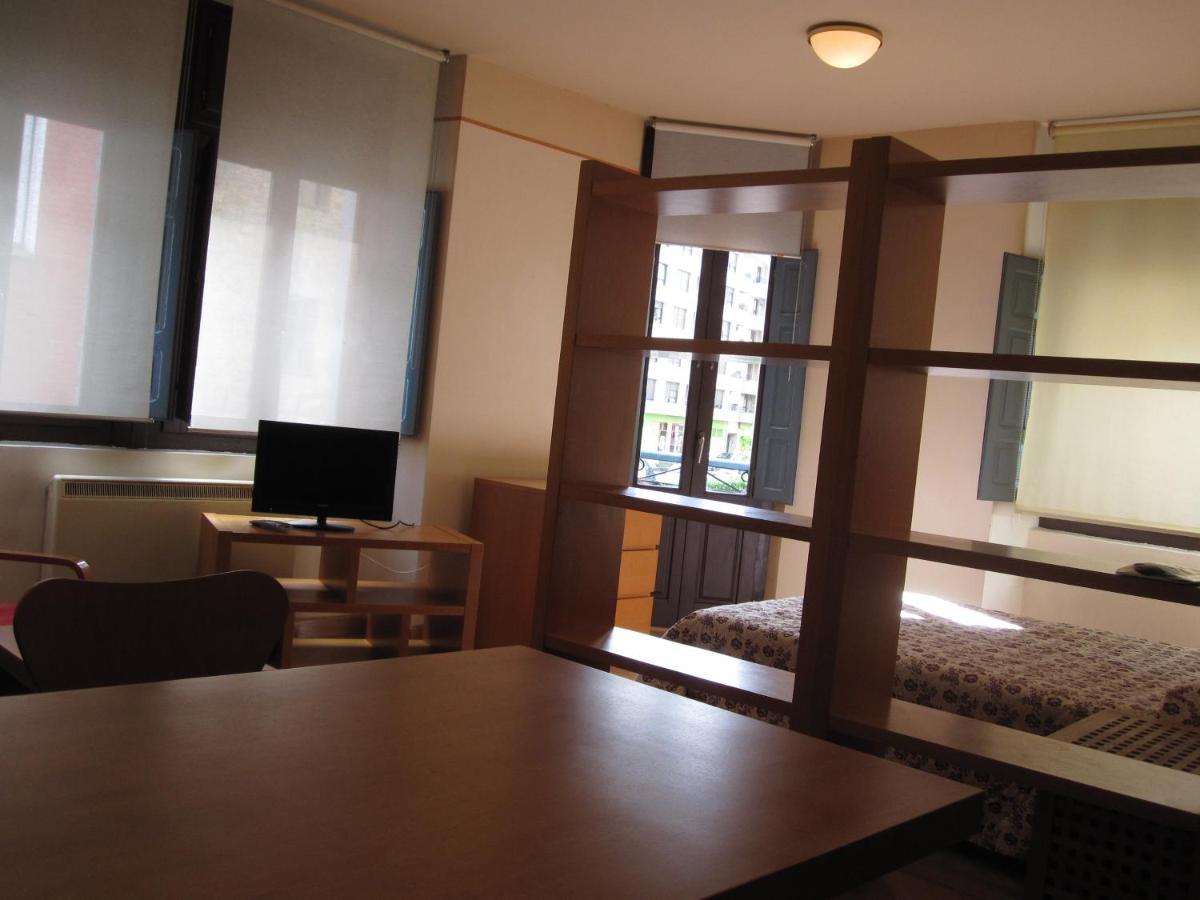 Apartamentos Legazpi Cangas De Narcea Exterior photo