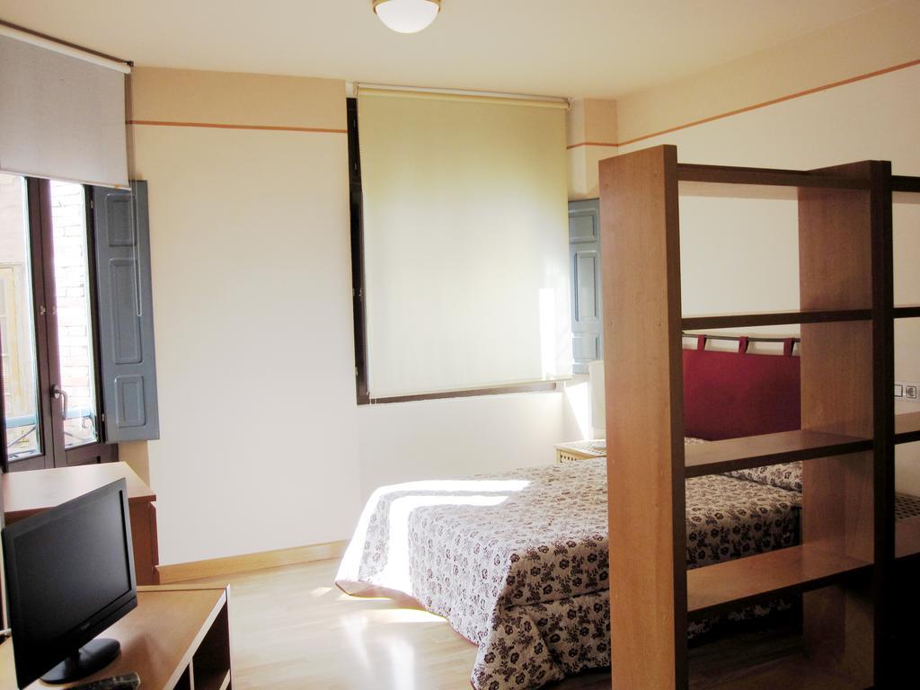 Apartamentos Legazpi Cangas De Narcea Exterior photo